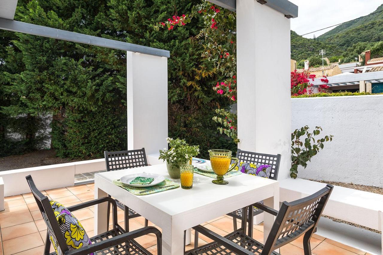 Villa Piedra Del Mar Beachfront By Villa2Be Barbati Ngoại thất bức ảnh